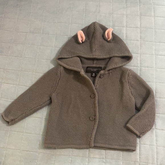 🥰 2/$20 Victoria Beckham Outfit Size 9M - Picture 2 of 2